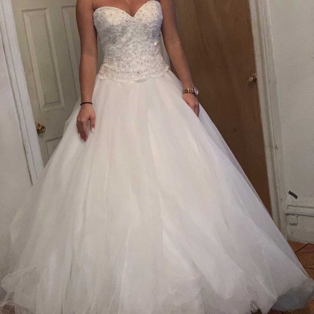 Dennis Basso Kleinfeld Wedding Dress